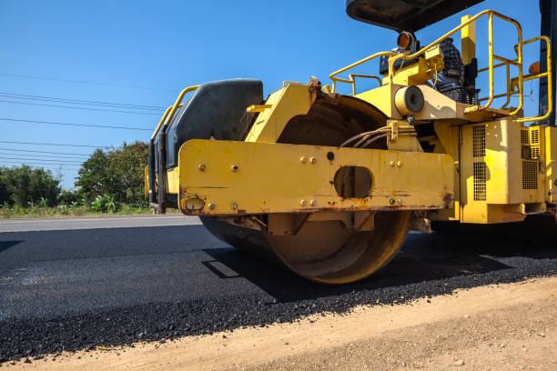 Best Local Driveway Pavers  in Peru, IN
